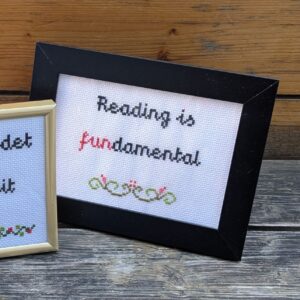 Reading is fundamental Stickbild