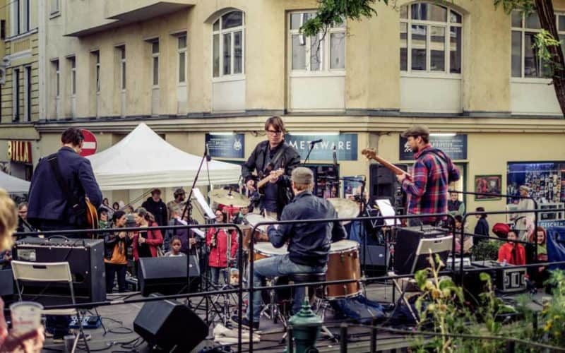 METAWARE-beim-Reindorfgassenfest-2017-c-Georg-Cizek-Graf